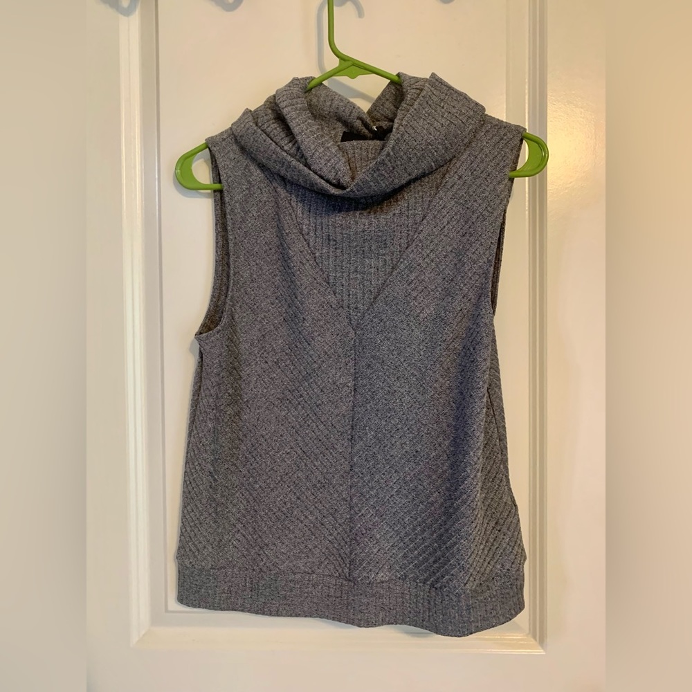 Grey turtle neck tank top